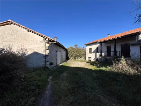vente maison 5 pièces 127 m² à riberac (24600)  149 800 €