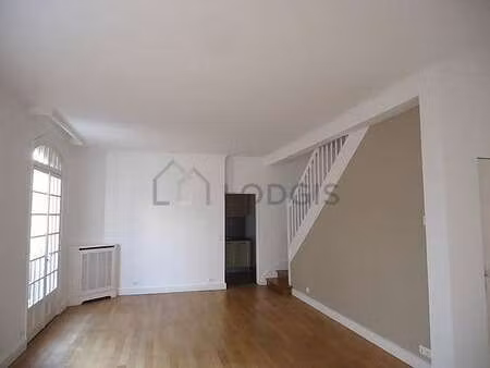 maison individuelle 4 chambres meublée avec cave