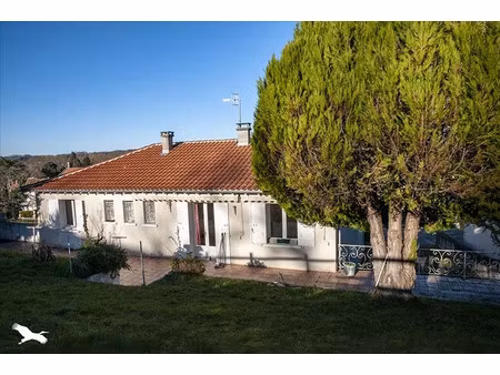 vente maison 7 pièces 183 m² à riberac (24600)  170 000 €