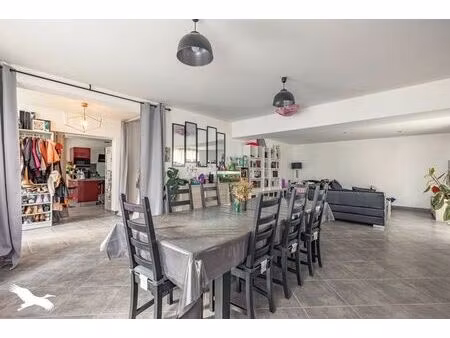 vente maison 6 pièces 200 m² plassay (17250)