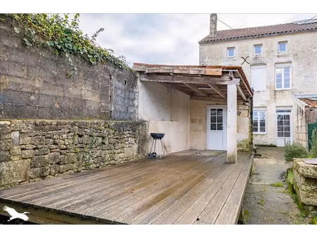 vente maison 5 pièces 136 m² à pons (17800)  233 200 €