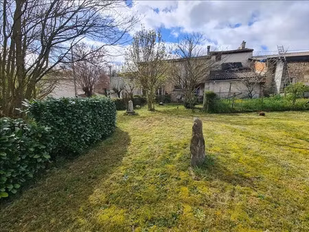 vente maison 8 pièces 158 m² à montguyon (17270)  213 000 €