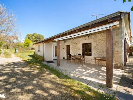 vente maison 6 pièces 134 m² à chamouillac (17130)  192 240 €