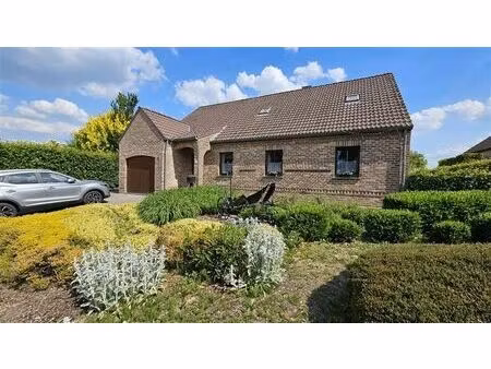 chouette villa en semi plain-pied + terrasse et jardin