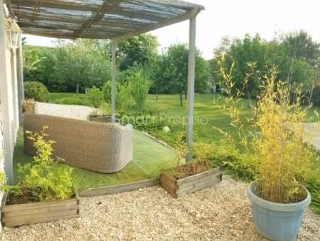 maison de 14 pièces de luxe en vente à nadaillac  france