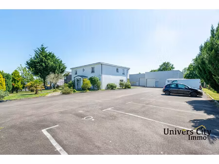 achat local commercial 568m² vertou 44120