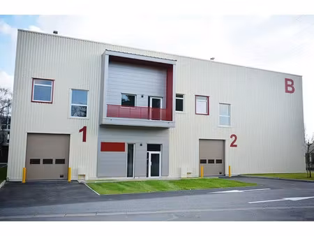local d'activités à louer à pontoise (95300) - 255 m²