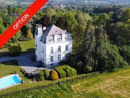 résidence d’exception: le château de biomont à herve