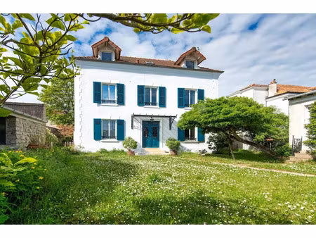 vente maison 7 pièces 200 m² à saint-maur-des-fosses (94100)  1 350 000 €