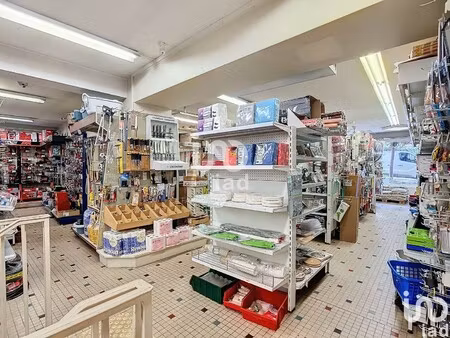 vente boutique/local commercial 550 m²