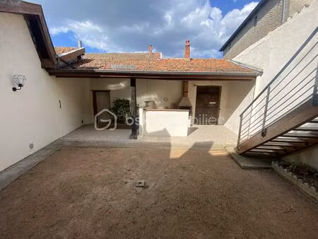 maison de ville de 110 m² à saint-symphorien-de-lay