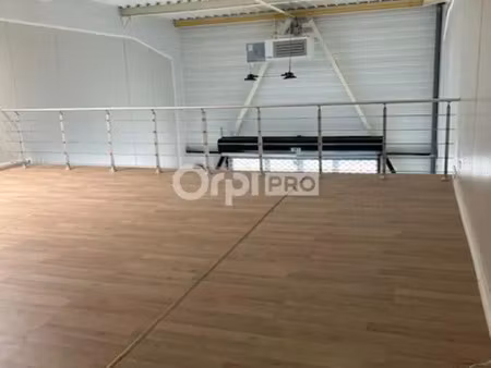 local commercial a louer