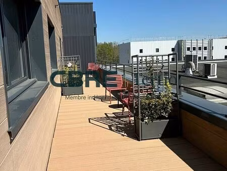 location bureau la ville-aux-dames 580 m²