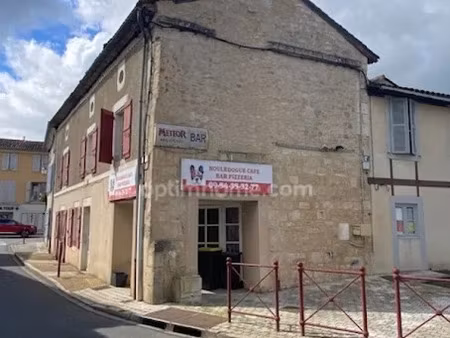 vente maison 8 pièces 183 m² à marthon (16380)  95 000 €