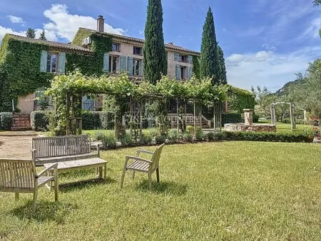 villa de luxe à vendre à gonfaron