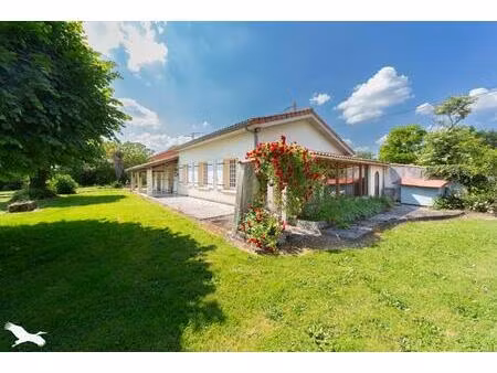 vente maison 5 pièces 114 m² salignac-de-mirambeau (17130)