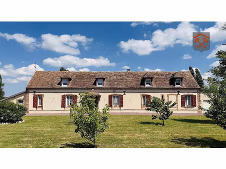 vente maison 8 pièces 190 m² à l'aigle (61300)  394 000 €