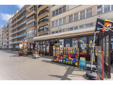 commercieel te koop in koksijde