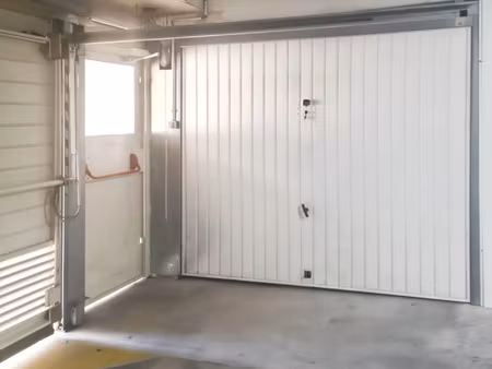 local professionnel à vendre marseille 8eme arrondissement 1 pièce(s) 12m2 25 500€