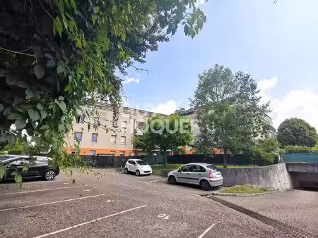 appartement avec balcon au centre de tignieu