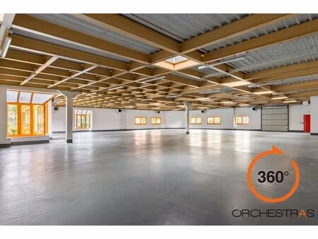 location local commercial