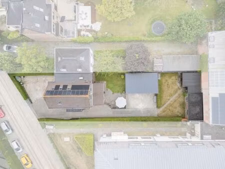 --- opportuniteit --- building bestaande uit 3 appartemen...