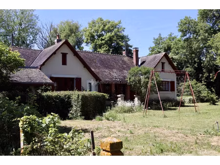 vente maison 5 pièces 131 m² la chartre-sur-le-loir (72340)