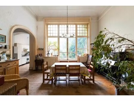 etangs d'ixelles : maison art nouveau avec grand jardin