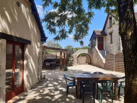 maison avec gite et piscine