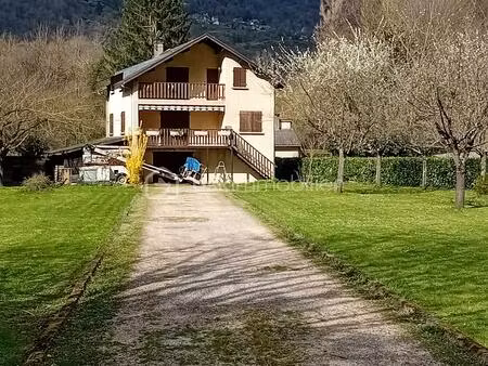 maison de 110 m² à saint-beat