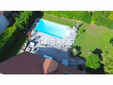 villa de 230 m² sur 1080 m² de terrain