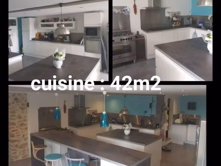 maison 11 pièces en pierre avec dépendances