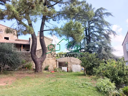 charmant mas mitoyen du 18ème siècle à saint-étienne-de-font