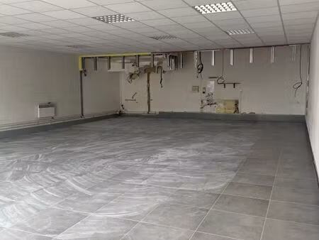 local commercial 115 m²