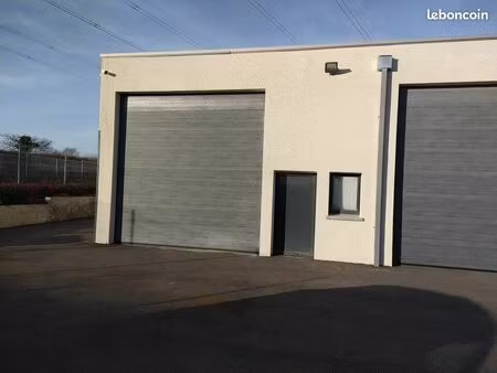 local d'activite 236 m² bonnefamille
