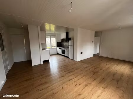 exclusif couthenans - belle maison de 65 m² (deux chambres)