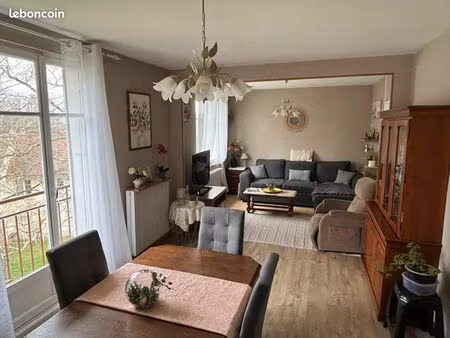 appartement 3 pièces 76 m²