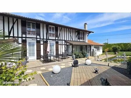 maison 8 pièces 200 m²
