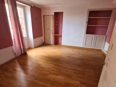 propriété 117 m² fèrebrianges