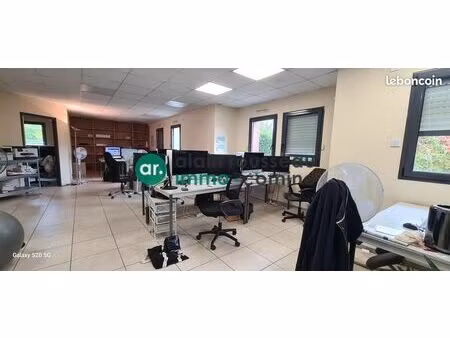 bureaux 168 m² écouflant