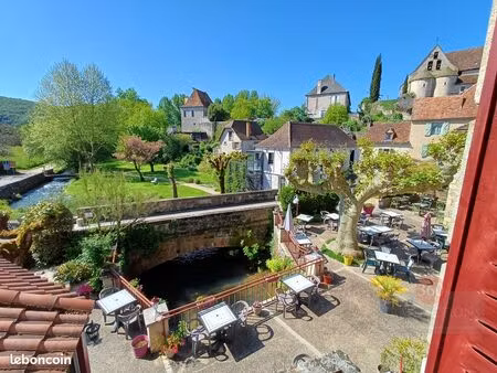 fonds de commerce 1000 m² creysse