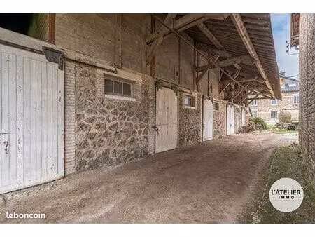 ferme 700 m² betheniville