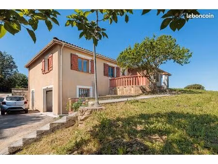 maison 6 pièces 145 m²