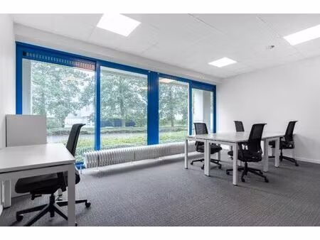 espace de bureau privé pour 5 personnes à regus temse