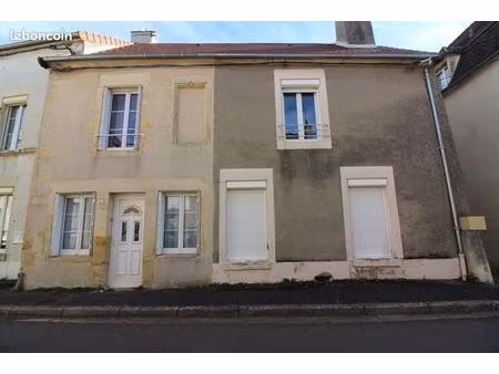 maison 9 pièces 225 m²