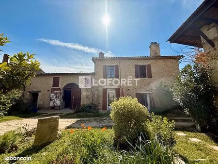 maison 7 pièces 254 m²