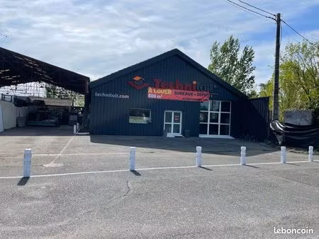 local commerciale dépôt et bureaux