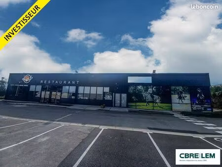 local d'activité 3 016 m²