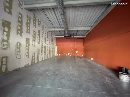 local commercial 161 m²