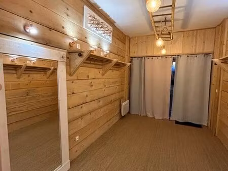 local commercial 27 m² vire